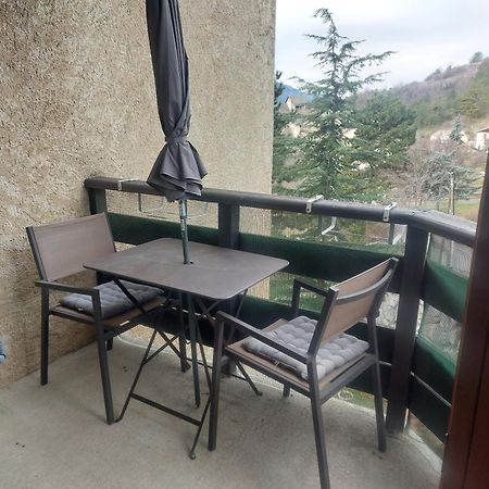 Appartement En Residence Proche Du Plan D'Eau Embrun Exteriér fotografie
